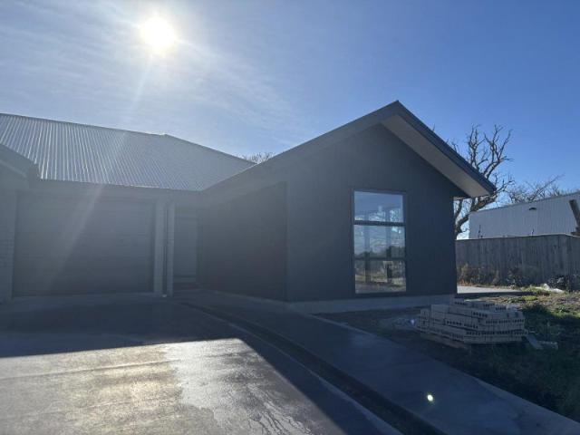 hawera, 3 bedrooms