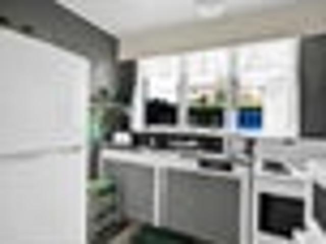 Hawera, 2 bedrooms, $400 pw