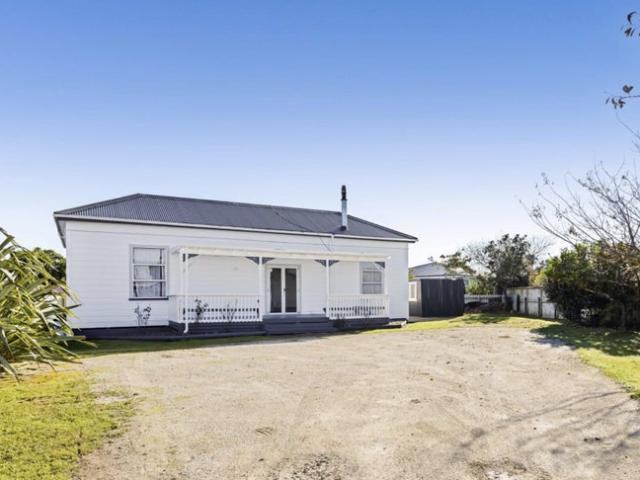 hawera, 4 bedrooms