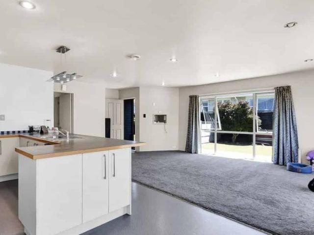 Hawera, 4 bedrooms