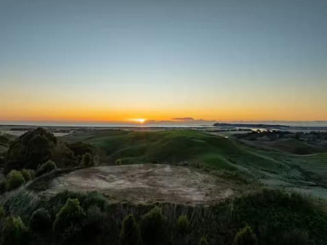 Hawkes Bay Address withheld
