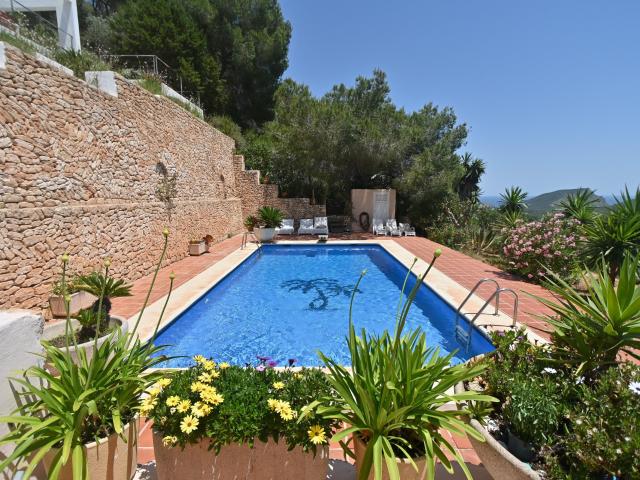 Hay propiedades que se visitan. Y hay propiedades que se sie. 194m² Santa Eulalia del Río