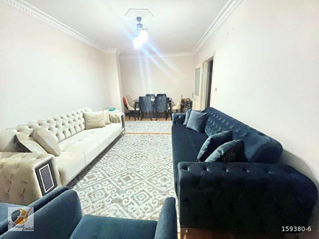 HAYAL EMLAKTAN YEŞİLTEPEDE CADDEYE YAKIN 2+1 BAĞIMSIZ MASRAFSIZ ASANSÖRLÜ DAİRE