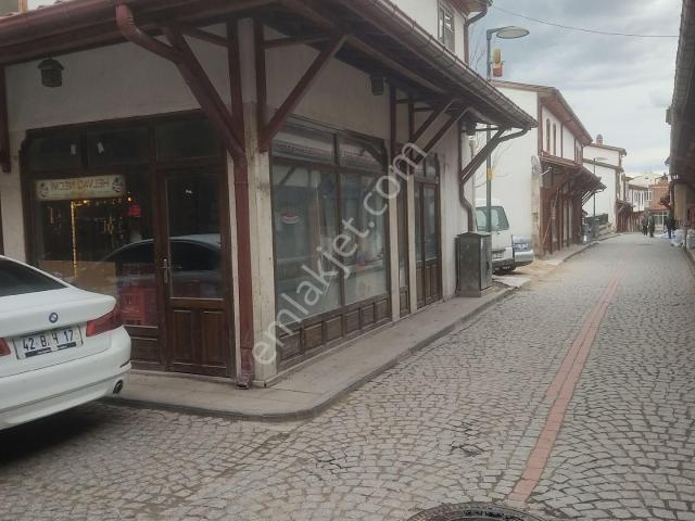 Hayal Emlak'tan Arastada Satılık Dükkan