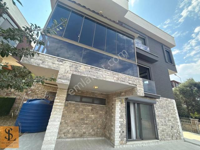 Hayalinizdeki Ege Yaşamı Deniz Manzaralı 3+2 Lüks Müstakil Villa