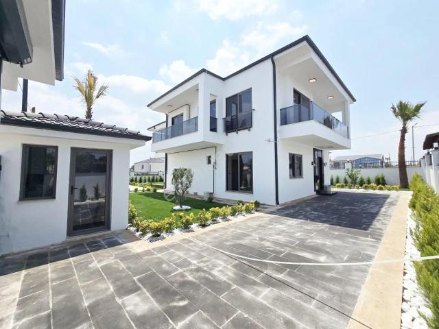 ​hayallerinizin Ötesinde: Her Detayıyla Kusursuz, Malikane Konseptli Villa