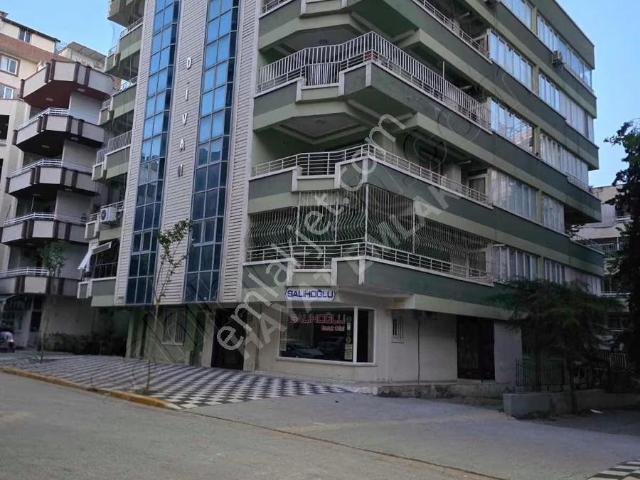 Hayat Emlak'tan Karaköprü Merkezde Satılık 3+1 Temiz Bakımlı