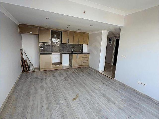 HAYAT PARK SİTESİ 2+1 70 m BAKIMLI VE HAZIR ! FIRSAT !