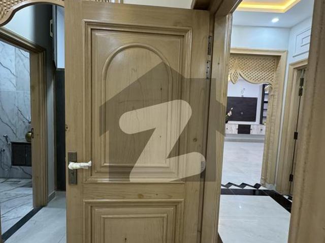 Hayatabad phase 3 sector k4 10 Marla house Available for sale Hayatabad Phase 3