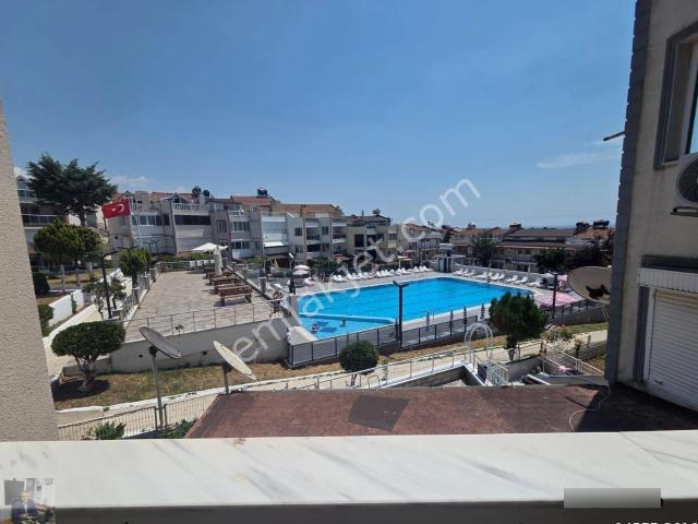 Haydar Emlaktan Yenicede Havuz Başında 2+1 Klimali,eşyalı Orta Kat Yazlık Daire
