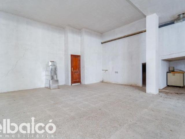 ¡Haz tu sueño realidad en el corazón de Tarragona! 277 m² de oportunidades