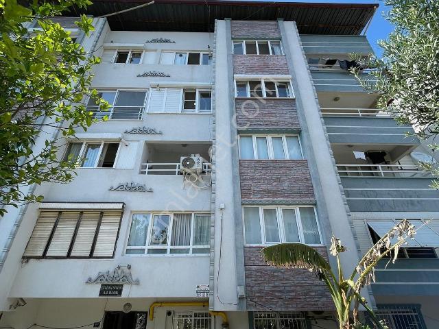 Hazar Gayrimenkul'den Çelimli Sitesinde Ara Kat Doğalgazlı Daire