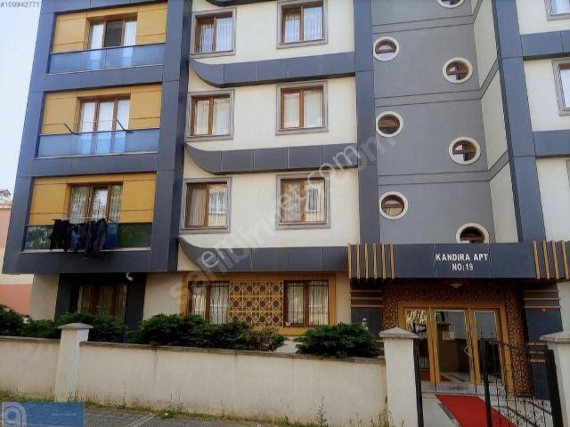 Hazar'dan E5'e Yakın Site İçerisinde Mükemmel 2+1 Daire