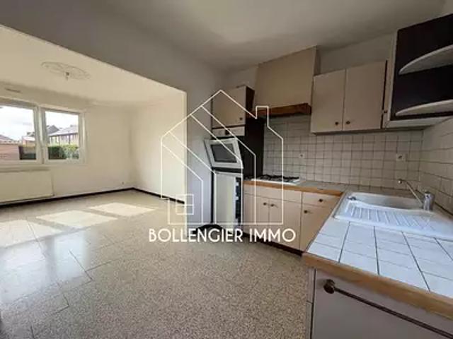 Hazebrouck 59190 Achat / Vente maison 5 pièces t5 au dernier étage