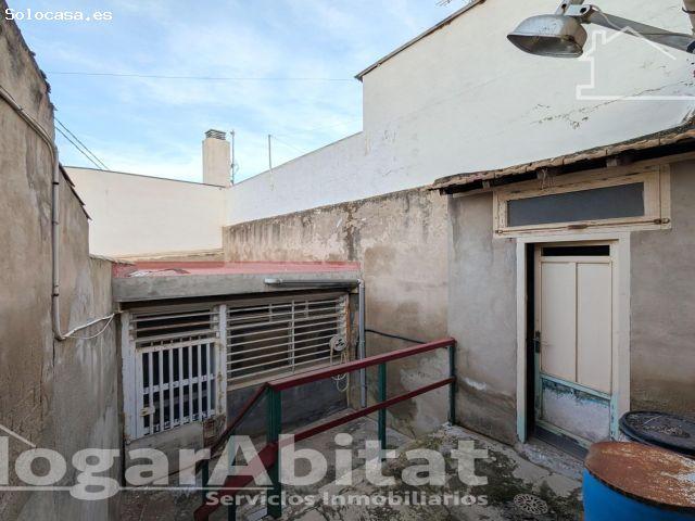 ¡HAZLA A TU GUSTO! CASA ESQUINERA Y LUMINOSA CON PATIO