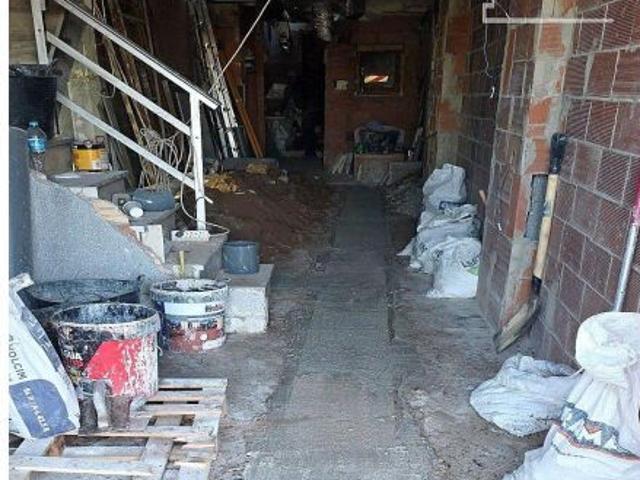 ¡HAZLA A TU GUSTO! CASA LUMINOSA Y ECONÓMICA CON TERRAZA PARA REFORMAR
