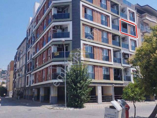 Hb'den 1+1 Eşyalı,orta Mah'de Doğalgazlı,balkonlu,önü Açık