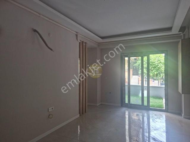 Hb'den 1+1 Kiralık Sıfır Daire,araç Park Sorunu Olmayan Bahçeli