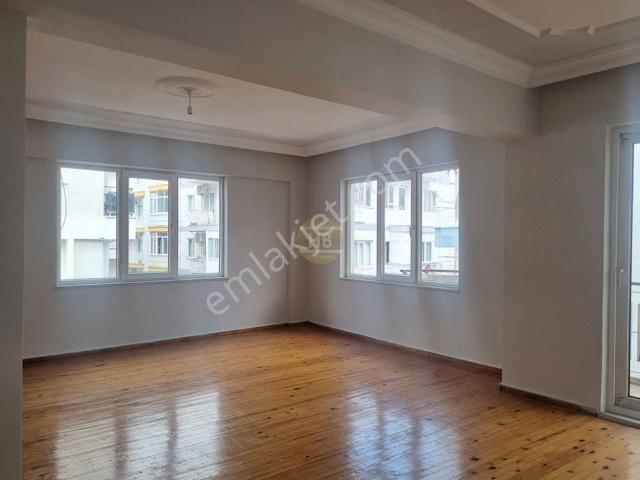 Hb'den 3+1 Kiralık Daire, Cuma Mahallesi Merkezi Konum