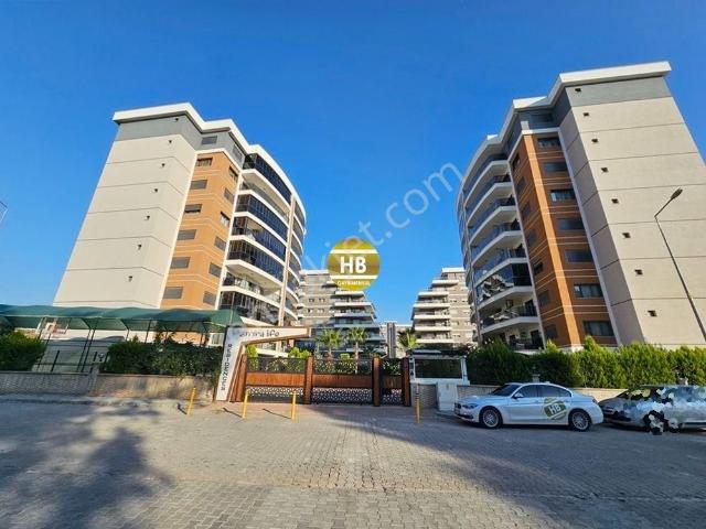 Hb'den 3+1 Satılık Daire, Palmira Life Sitesi'nde 180 M²