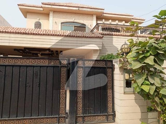 HBFC Housing Society Kanal Upper Portion Fully Furnished For Rent
