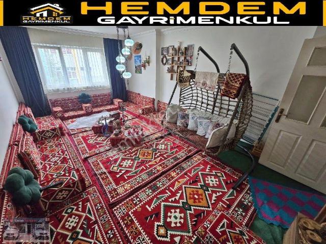 Hemdem Gayrimenkul'den Alsancak'ta Ön Cephe Dublex 6+2 Satılık Daire