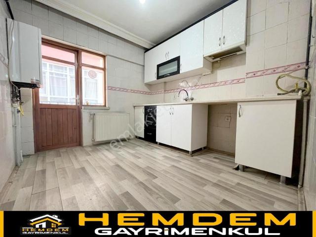 Hemdem Gayrimenkul'den Kazımkarabekir'de Öz Güneş Tren İstasyonu Yanı Arakatta 3+1 Satılık Daire