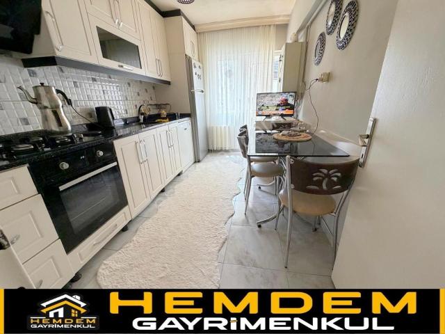 Hemdem Gayrimenkul'den İstasyon'da Merkezde Ön Cephe 3+1 Satılık Daire