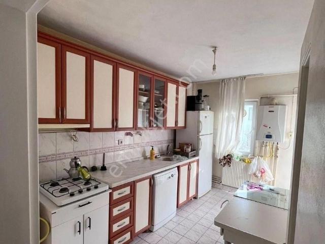 Hemdem Gayrimenkul'den Selçuklu'da Geniş Ferah Ön Cephe 3+1 Satılık Daire