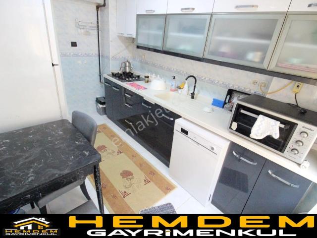 Hemdem Gayrimenkul'den Süvari'de Özgüneş Tren İstasyonu Yanı Full Eşyalı 3+1 Kiralık Daire