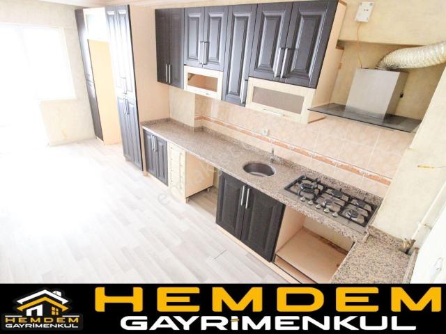 Hemdem Gayrimenkul'den Topçu'da Arakat'da Geniş Ferah 3+1 Satılık Daire
