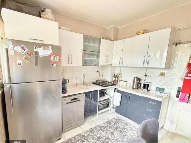 Hemdem Gayrimenkul'den Topçu'da Merkezi Konumda Ebeveyn Banyolu 3+1 Satılık Daire