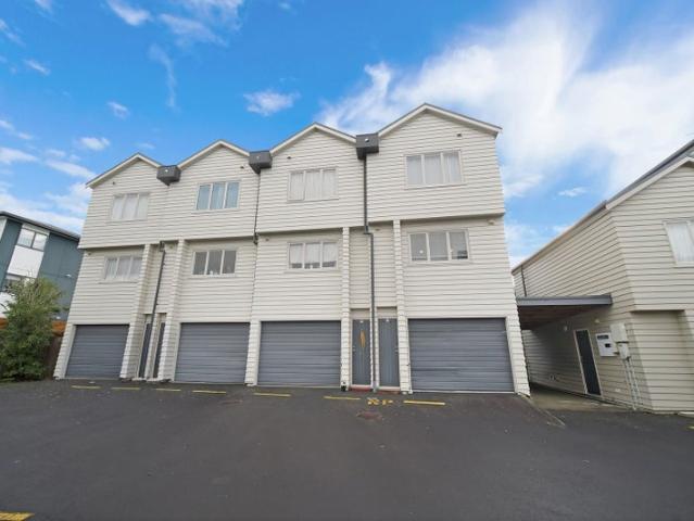 henderson, 3 bedrooms