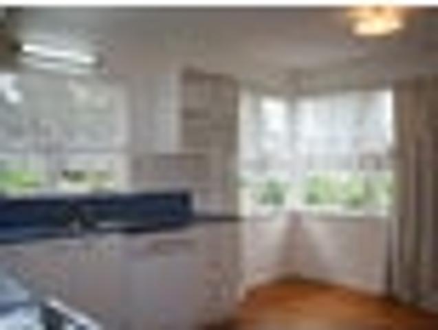 Henderson, 3 bedrooms, $650 pw