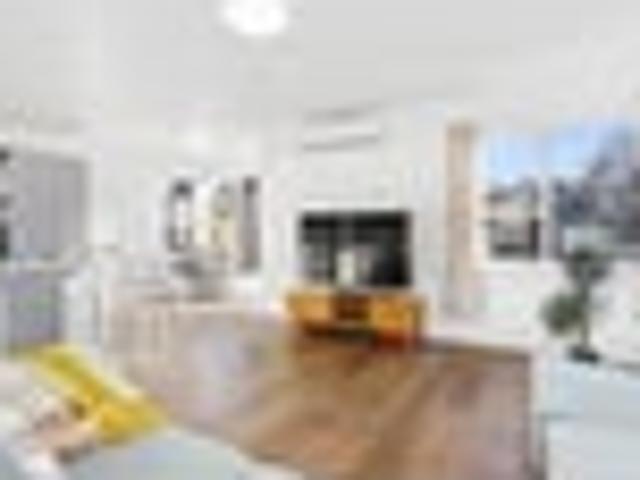 Henderson, 3 bedrooms, $680 pw