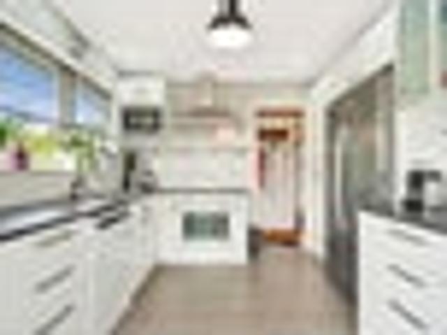Henderson, 3 bedrooms, $700 pw