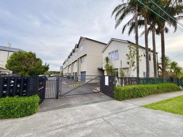 henderson, 3 bedrooms