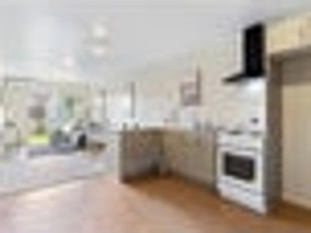 Henderson, 2 bedrooms, $520 pw
