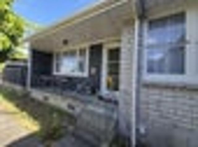 Henderson, 2 bedrooms, $530 pw