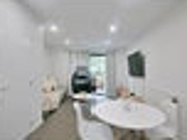 Henderson, 2 bedrooms, $570 pw