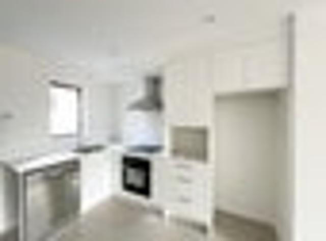 Henderson, 2 bedrooms, $575 pw