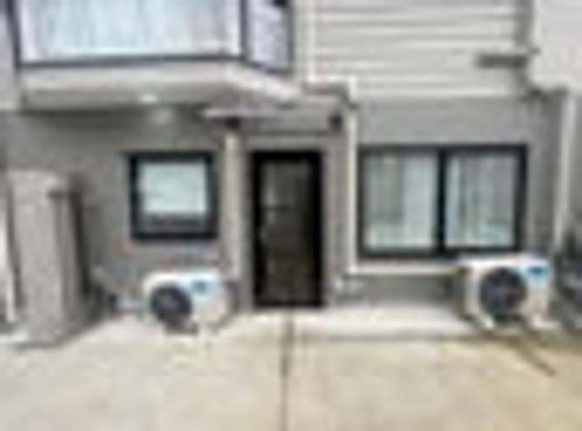 Henderson, 2 bedrooms, $575 pw