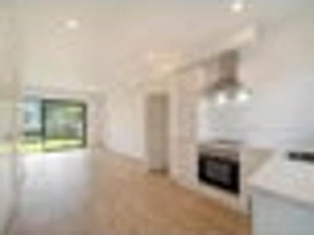 Henderson, 2 bedrooms, $549 pw