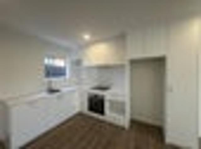 Henderson, 2 bedrooms, $595 pw