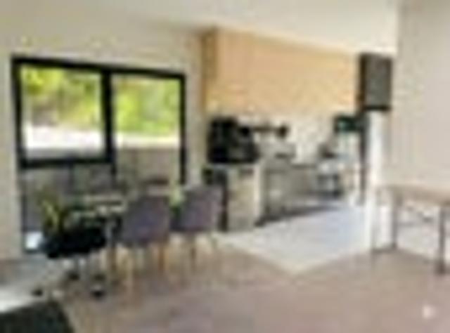 Henderson, 2 bedrooms, $610 pw