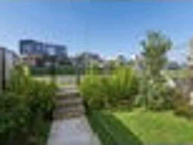 Henderson, 2 bedrooms, $650 pw