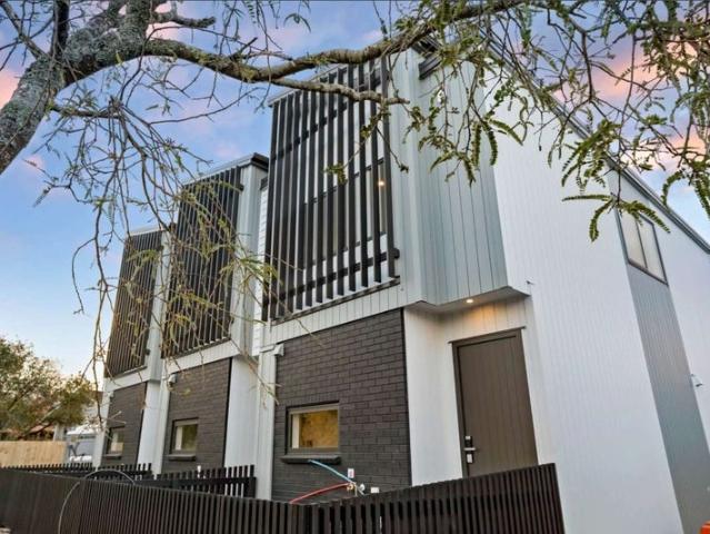 henderson, 2 bedrooms