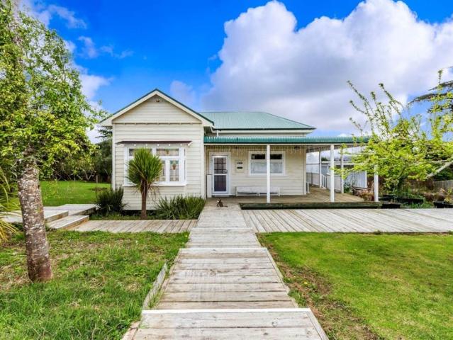 henderson valley, 5 bedrooms