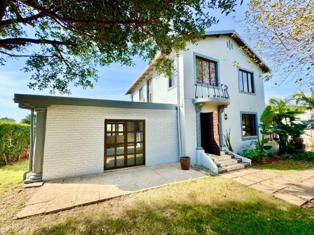 Hendra Estates Lovely Large family Home with Granny Flat to Rent In Durban North