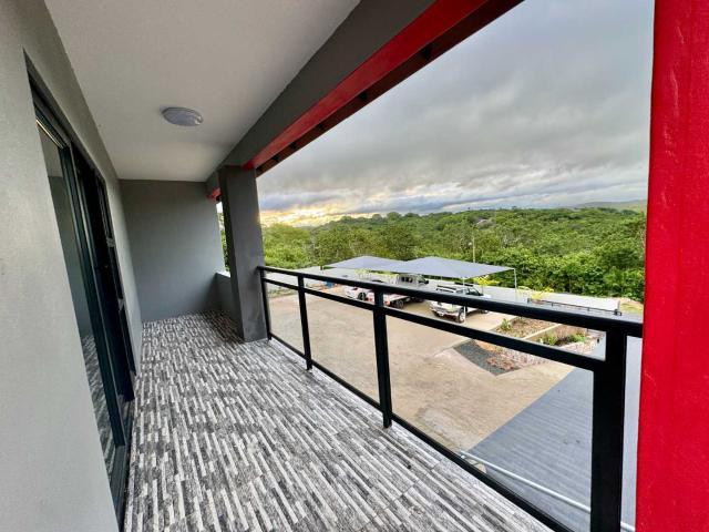 Hendra Estates Stunning Apartment to rent in Mount Moreland